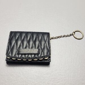 3/$15 Taylor Brooke new york black key chain wallet